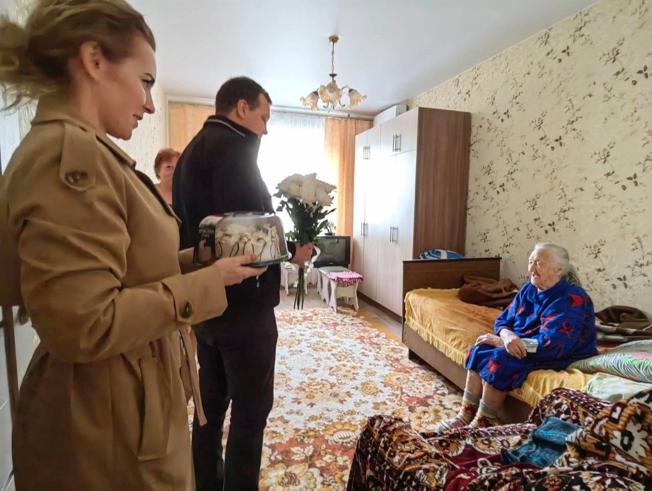Депутаты Тамбовской гордумы от партии "РОДИНА" поздравили ветерана Великой Отечественной войны