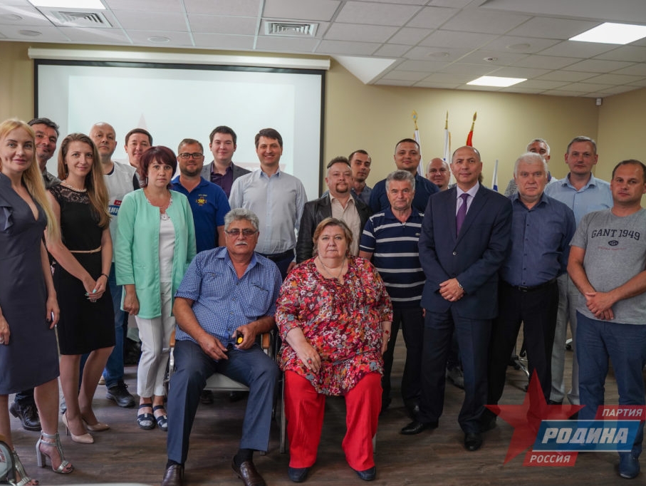 От давления - к нападению: в Ленинградской области противники партии "РОДИНА" перешли к террору