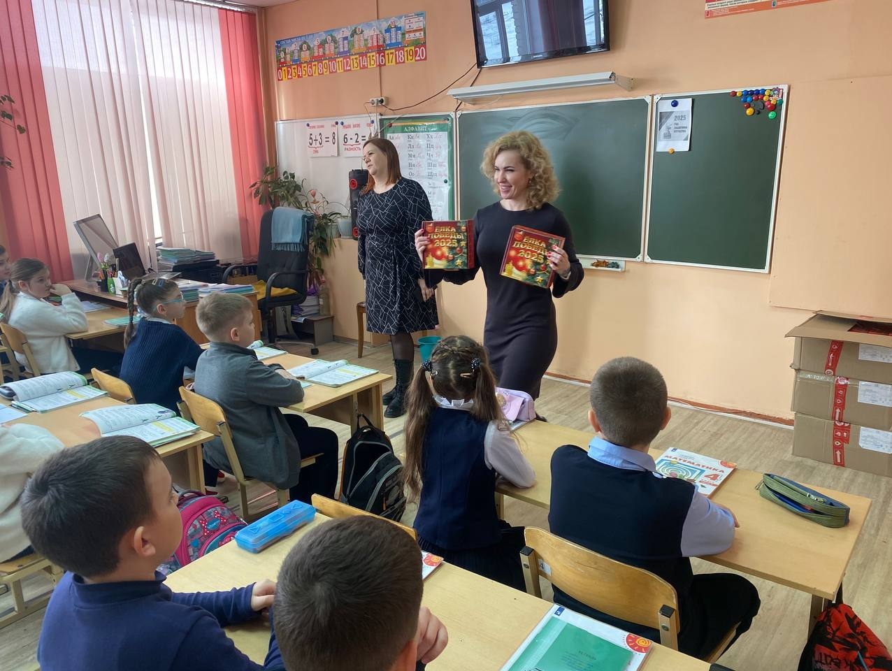 Тамбовская "РОДИНА" провела в школах региона "Уроки памяти"