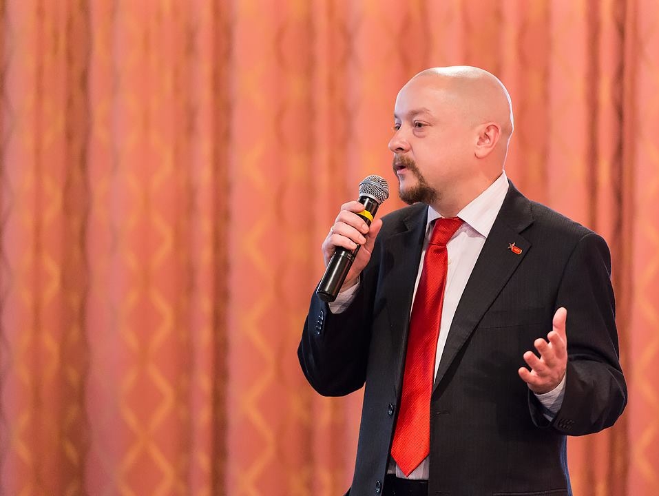Бирюков в "СП": В борьбе с COVID-19 власти действуют преимущественно ситуативно
