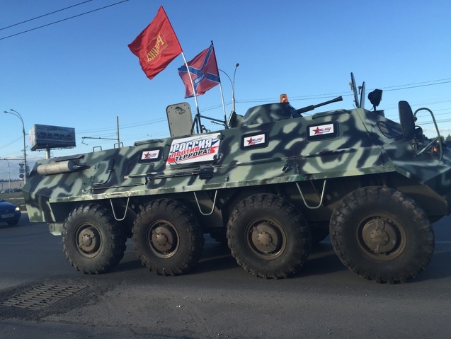 За липецкую "РОДИНУ" агитирует экипаж бронетранспортёра