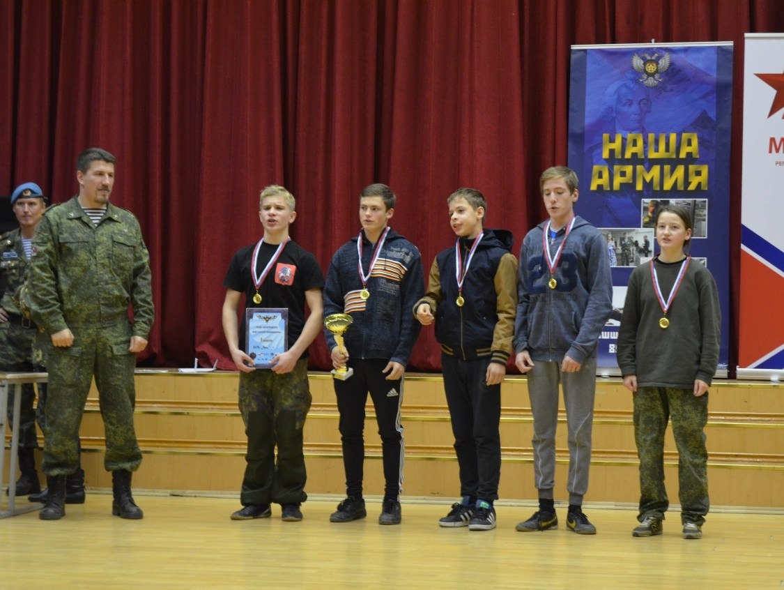 Степан Зотов провёл очередной этап традиционной военно-спортивной игры "Наука побеждать"