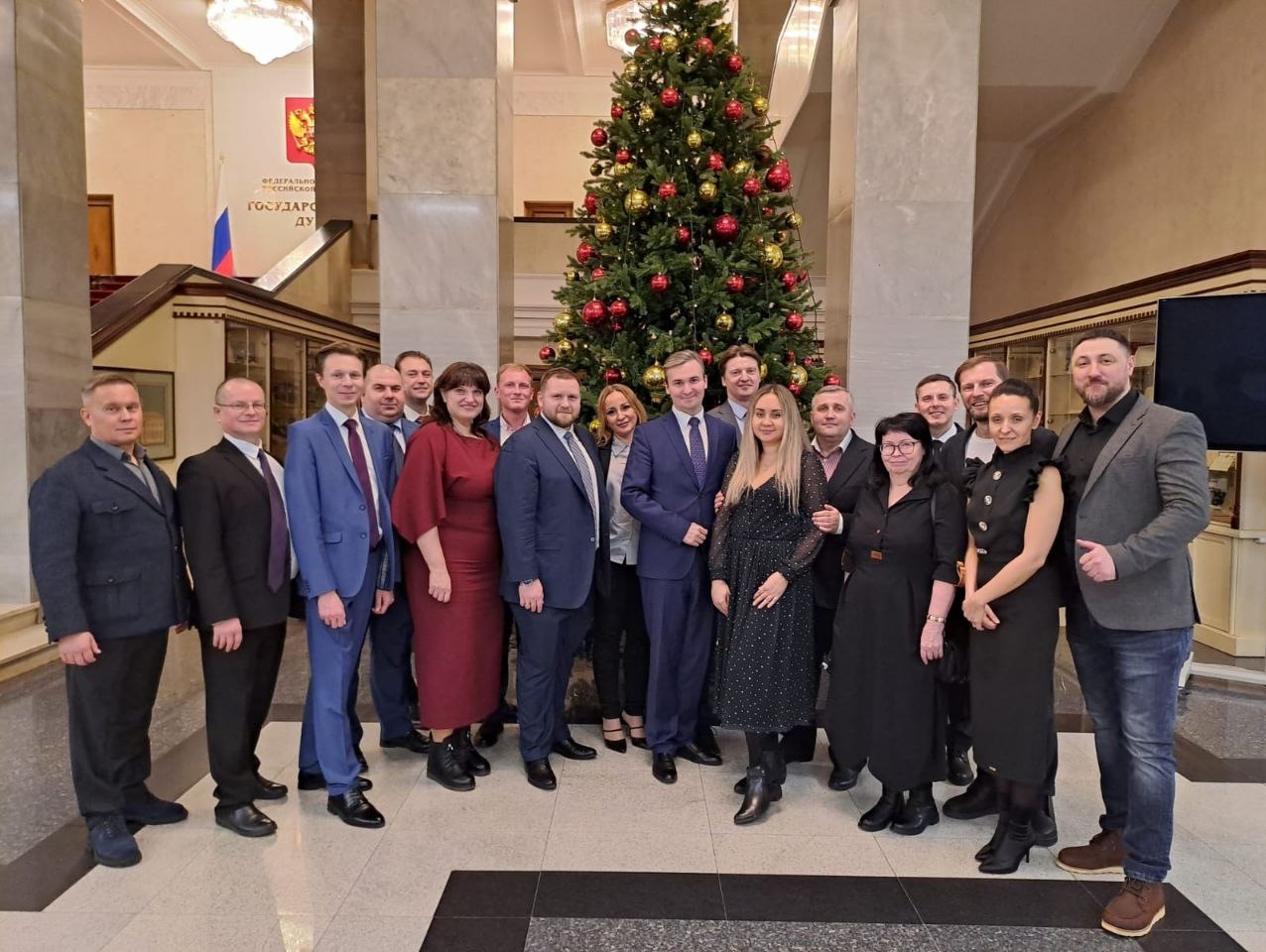 Реготделения в Москве и области поддержали кандидатуру Путина на выборах президента