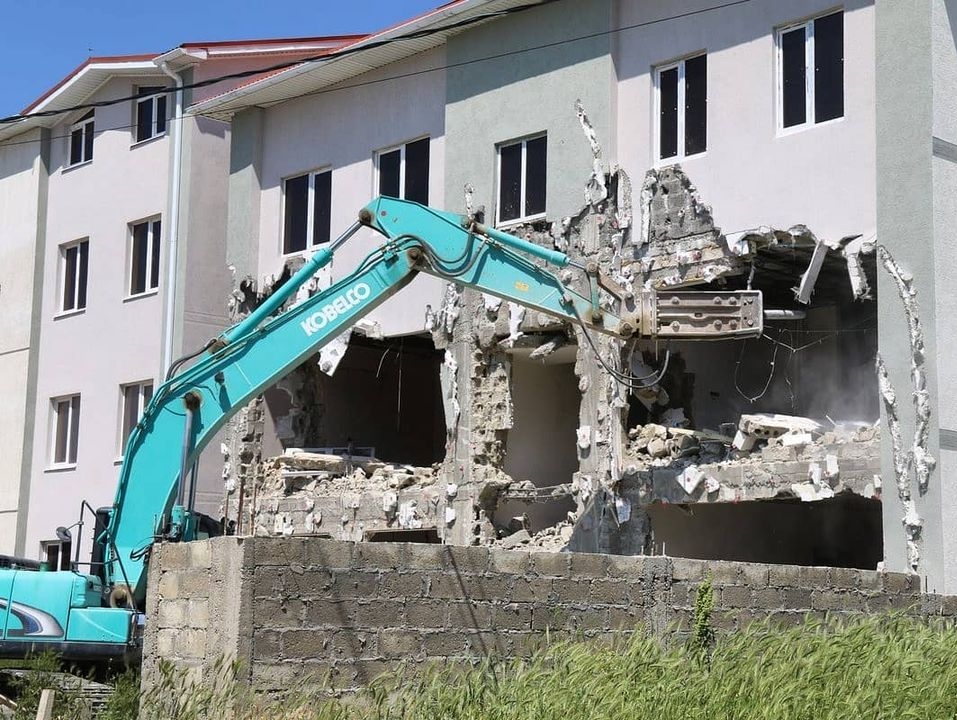 Партия "РОДИНА" борется с проблемой незаконного строительства в Краснодаре