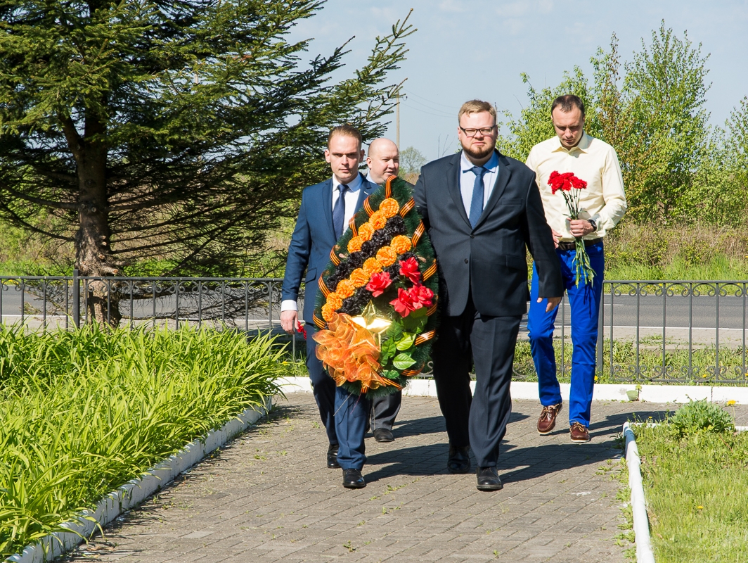 Калининградская "РОДИНА" почтила память советских воинов, погибших на багратионовском направлении