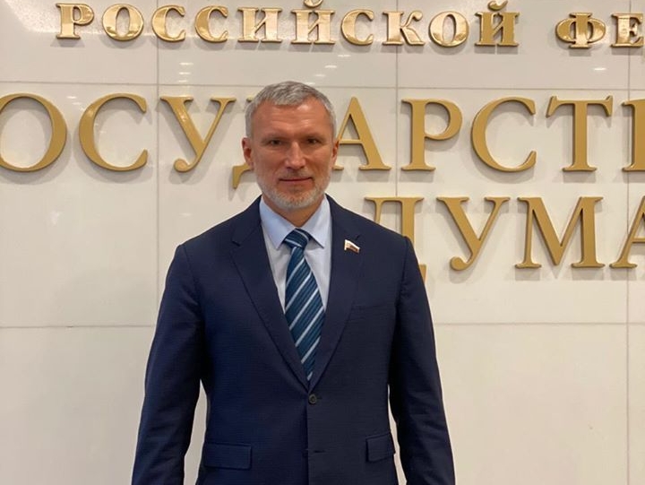 Журавлев поддержал законопроекты о горячем питании и индексации пенсий