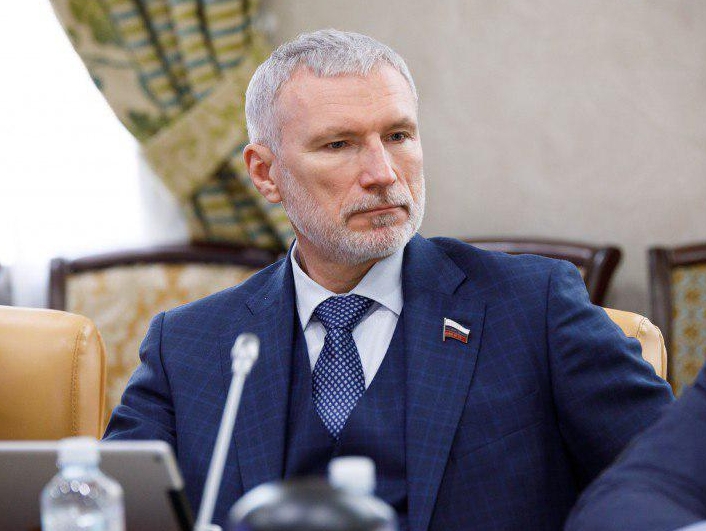 Журавлев: Такое впечатление, что за образование у нас отвечают круглые двоечники!