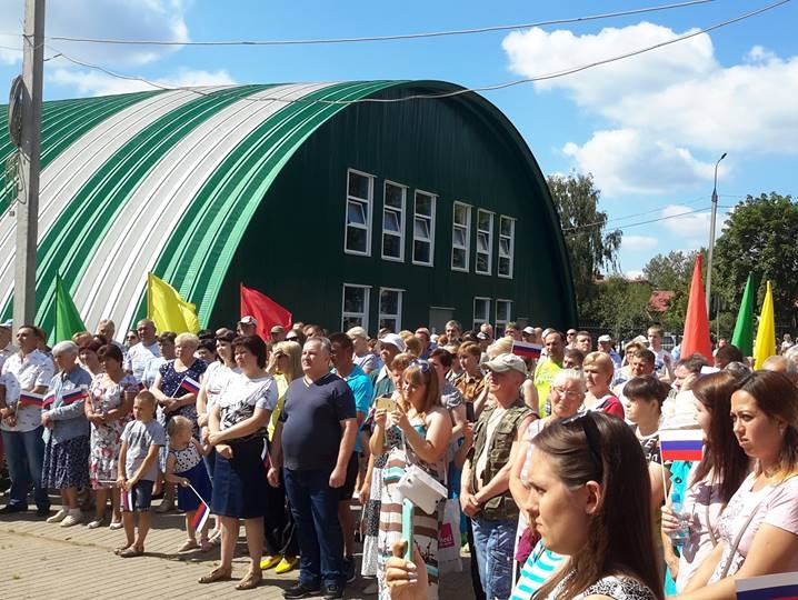 Истринские партийцы поддержали жителей поселка Первомайский, которых обманули работодатели