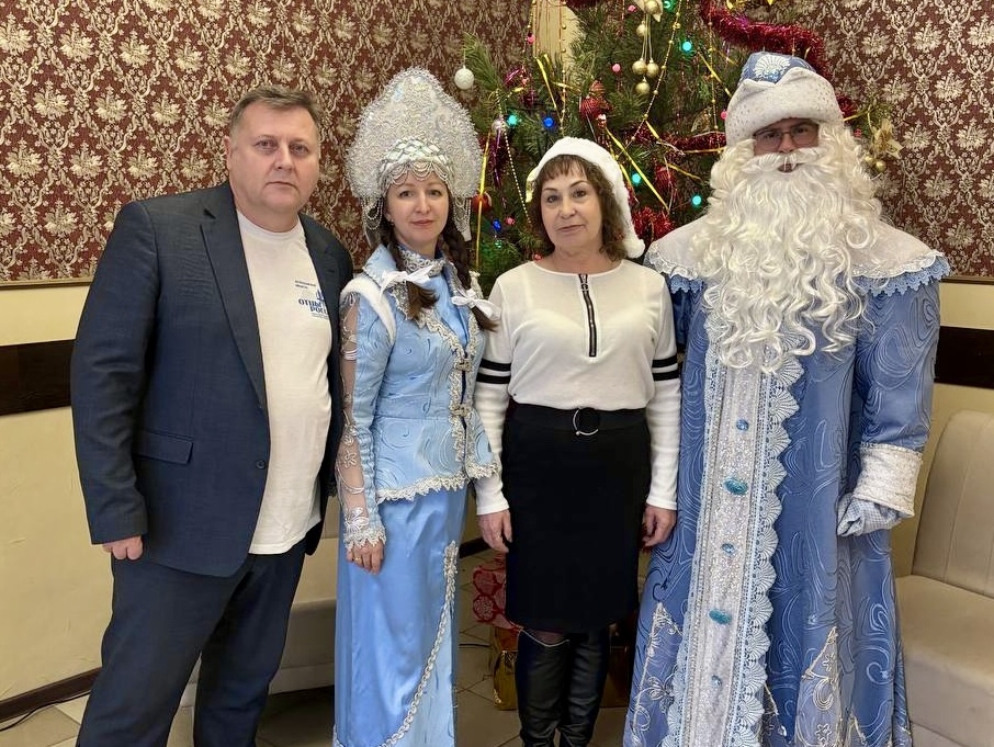 НОВОГОДНИЕ ПОДАРКИ ОТ АСТРАХАНСКОГО РЕГОТДЕЛЕНИЯ ПАРТИИ «РОДИНА» ДЕТЯМ ВОЕННОСЛУЖАЩИХ ВОИНСКОЙ ЧАСТИ