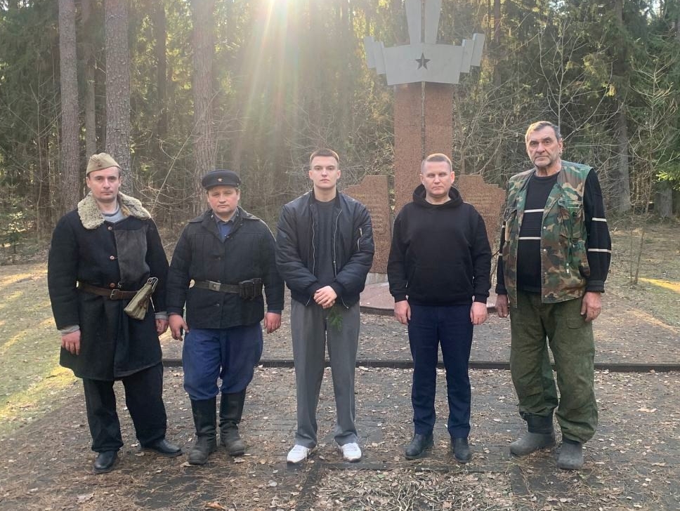Геннадий Селебин принял участие в автопробеге-субботнике по местам боевой славы
