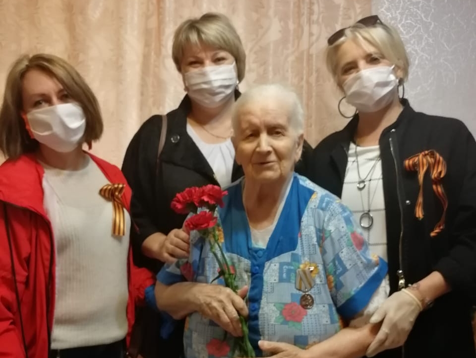 "РОДИНА" Павловского района Воронежской области поздравила ветеранов