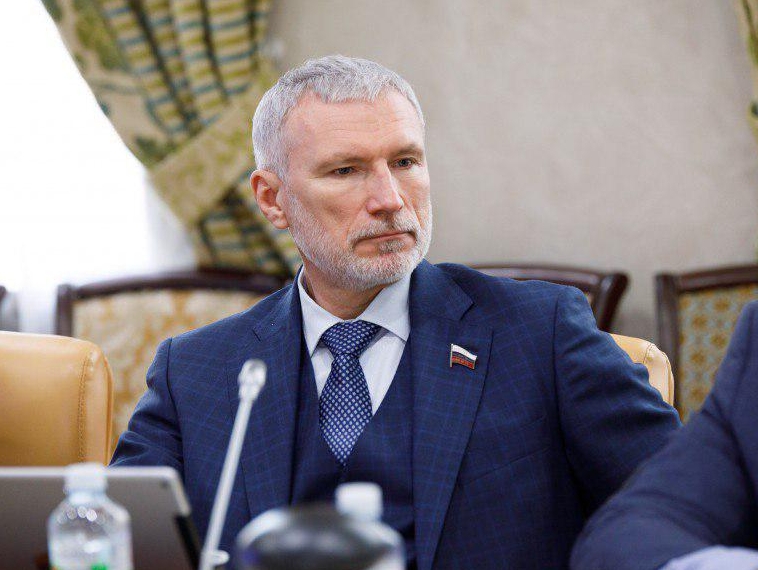 Журавлев: США и Великобритания организуют хаос в Евразии, чтобы властвовать и богатеть