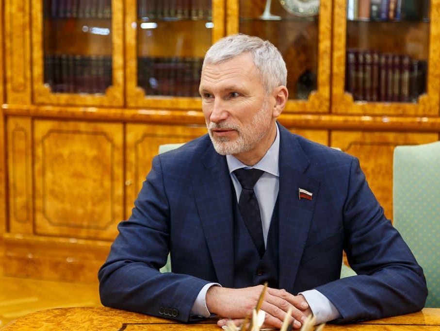 Журавлев выступил за жесткие меры против ритейлеров, "накручивающих" цены