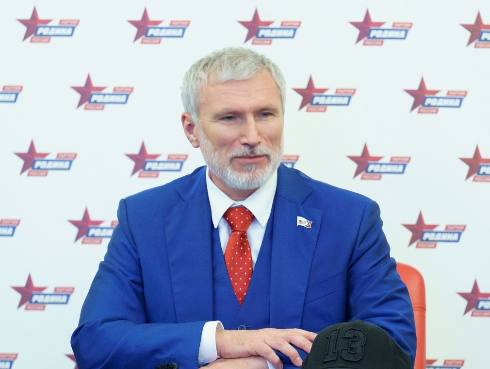 Журавлев: Соединенные Штаты ожидает "разрушительная перестройка"