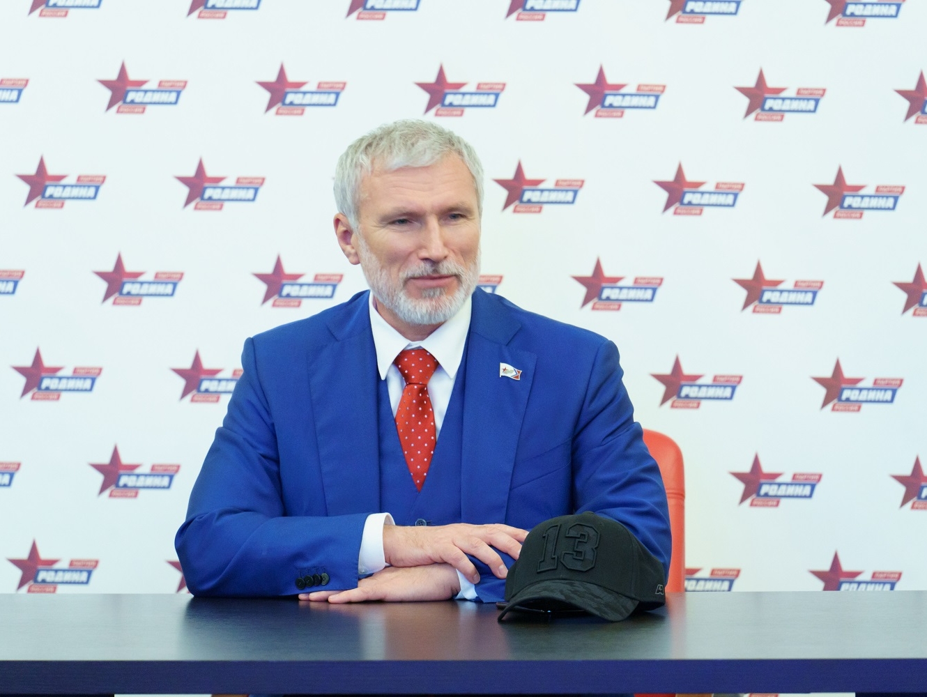 Лидер "РОДИНЫ": Предателей нужно бить по самому для них ценному - по карману