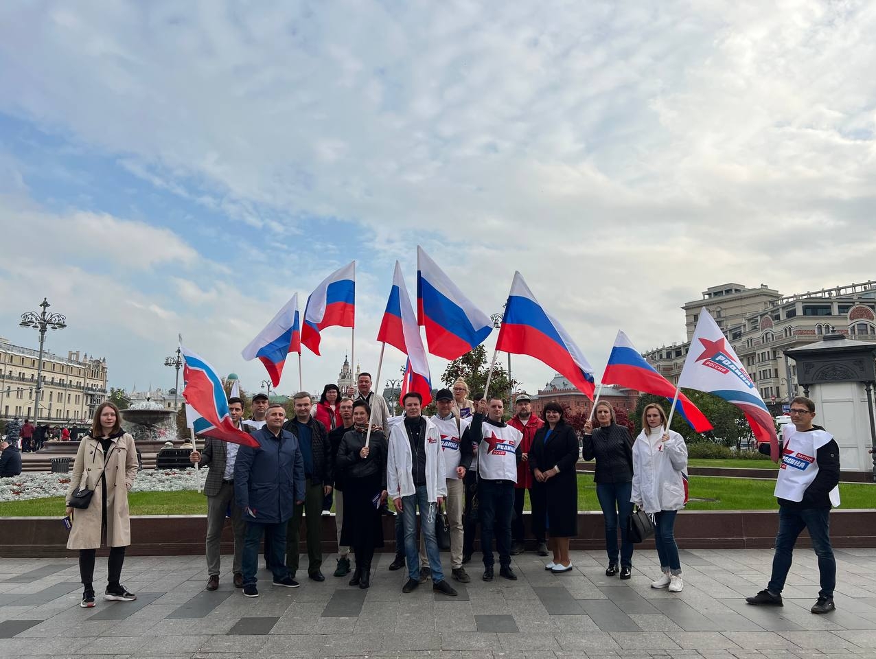 Делегация "РОДИНЫ" посетила концерт, посвященный вхождению в РФ новых регионов