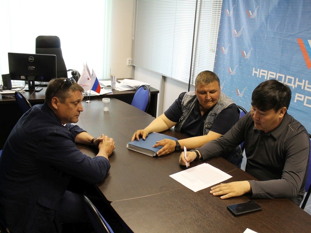Профсоюз якутских пожарных обратился за помощью к Журавлеву и к партии "РОДИНА"
