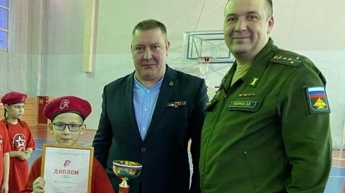 Андрей Ружников принял участие в судействе Юнармейского смотра строя и песни среди учащихся младших классов