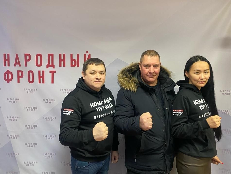 Андрей Ружников поставил свою подпись в поддержку выдвижения Владимира Путина кандидатом в Президенты