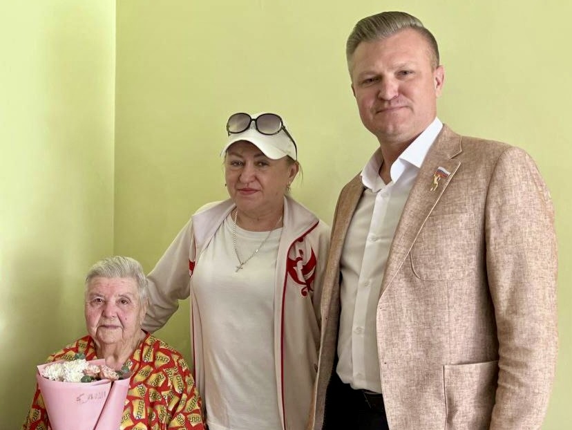 ПОЗДРАВЛЕНИЯ ТРУЖЕНИКОВ ТЫЛА С 80-ЛЕТИЕМ ПОБЕДЫ  ОТ  ВЛАДИМИРА СУХАРЕВА