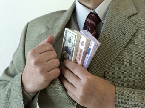 "РОДИНА" В АДЫГЕЕ БЬЕТСЯ ЗА УЖЕСТОЧЕНИЕ ЗАКОНА О КОРРУПЦИИ ПОСЛЕ ОБВИНЕНИЯ ЧИНОВНИЦЫ