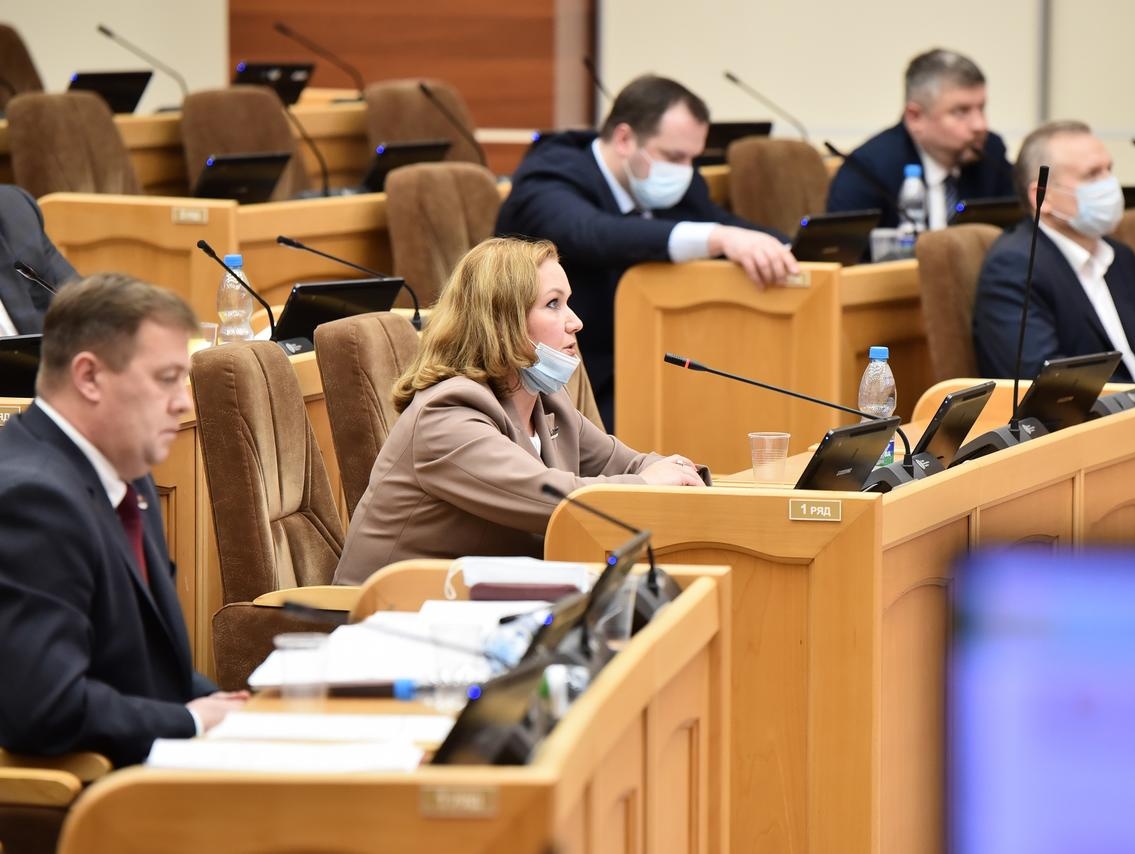 Депутат от "РОДИНЫ" Елена Иванова поделилась своей позицией по голосованию за законопроект по QR-кодам в Госсовете Коми