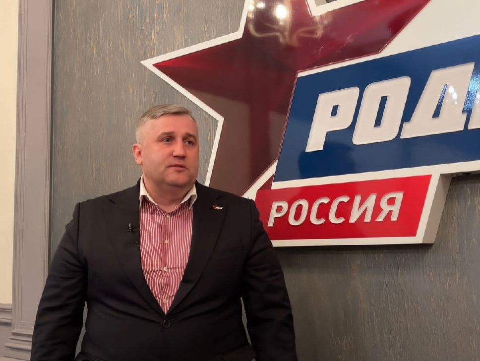 Рылеев: США пытаются переломить ход конфликта на Украине при помощи сброда со всего мира