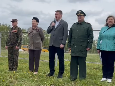 Владимир Михайлов приветствовал участников военно-спортивных игр "Зарница" и "Орленок"
