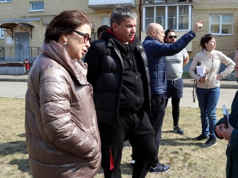 ЯРОСЛАВСКАЯ "РОДИНА" ПОДКЛЮЧИЛАСЬ К РЕШЕНИЮ ПРОБЛЕМЫ С ПАРКОВКОЙ В ПОЛЕСЬЕ
