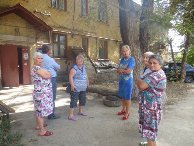 Волгоградские партийцы взяли под контроль выполнение программы капремонта