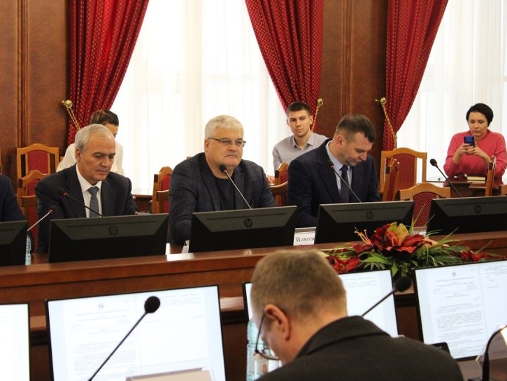 Вячеслав Илюхин предложил заняться возвратом денег, украденных из энергосистемы Новосибирской области