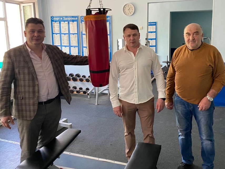 Федор Лугинин и Александр Марголин поздравили юных спортсменов с Днем защиты детей