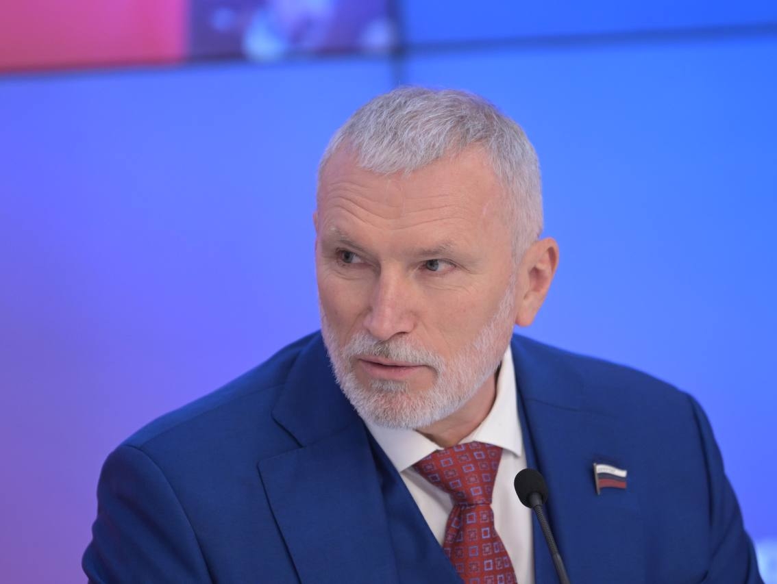 Алексей Журавлев: "Мирную конференцию" в Швейцарии стоит называть военной
