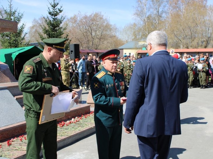 Вячеслав Илюхин и Леонид Рыбин награждены за вклад в укрепление обороны России