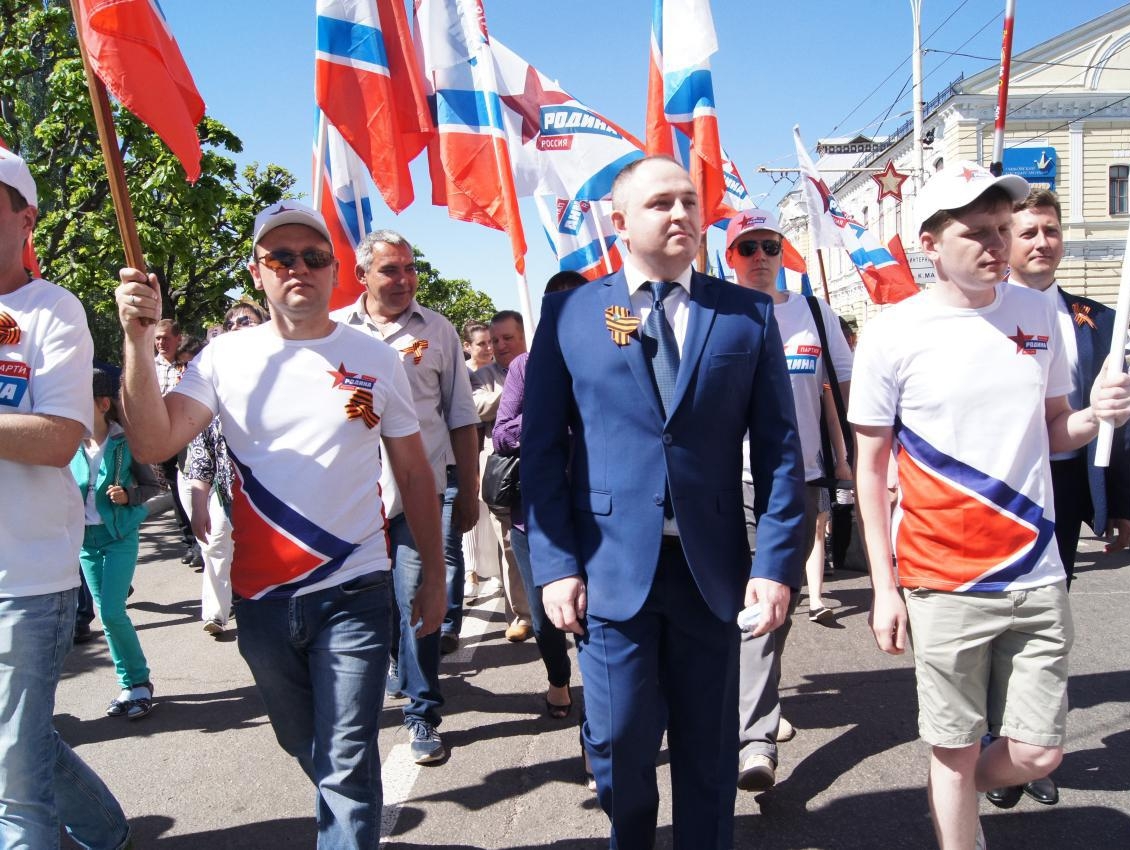 Максим Косенков поздравил земляков с 73-й годовщиной Победы в Великой Отечественной войне