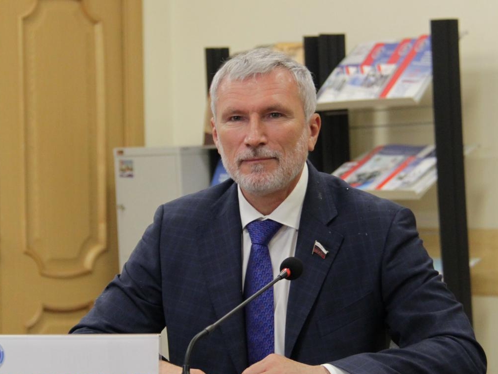 Журавлев назвал средства, способные вывести Зеленского из политического "сумрака"