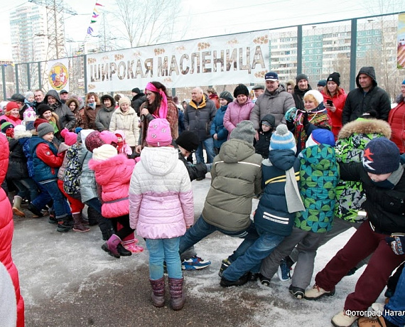 Самарские партийцы организовали народные гулянья на Масленицу