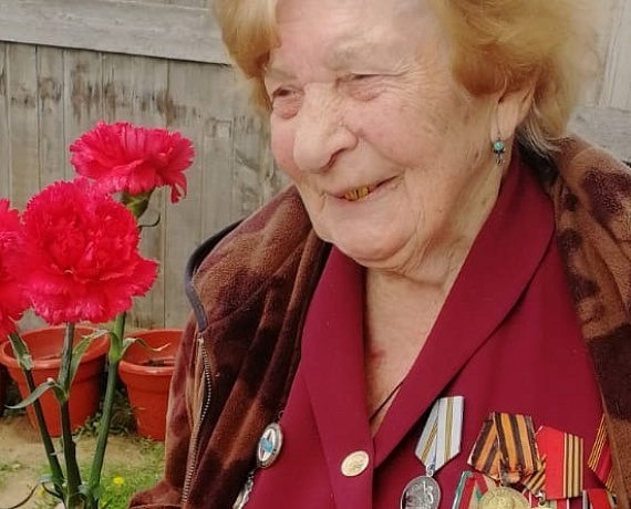 "РОДИНА" Павловского района Воронежской области поздравила ветеранов