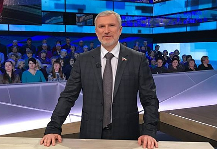 Алексей Журавлев – РИА Новости: Байден выглядел на дебатах, как мумия