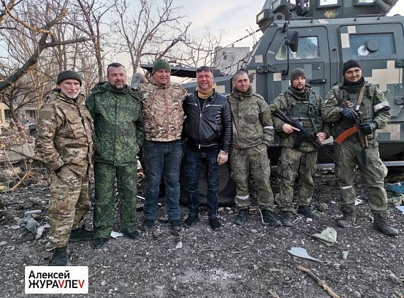 Алексей Журавлев в освобожденном от нацистов Мариуполе (28.03.2022)
