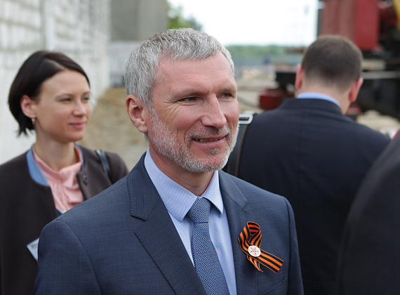 Рогозин и Журавлёв на объектах, строящихся при содействии "Евразийской интеграции", 9 мая 2014 г.