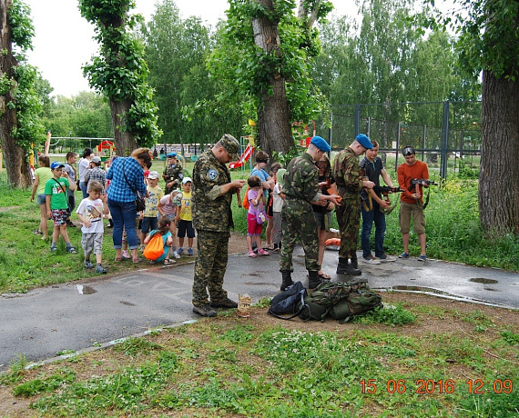 Новосибирская "РОДИНА" провела военизированную игру "Курс молодого бойца"