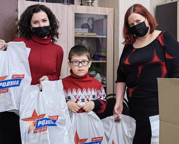 Дети из Общества слепых Тамбовской области получили подарки от Алексея Журавлева