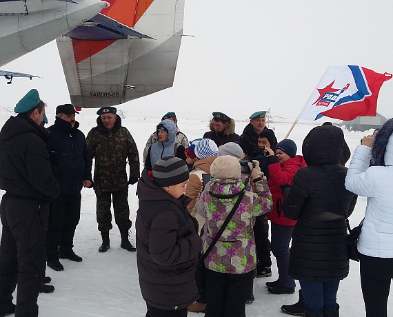 Казанские партийцы организовали для детей настоящий полёт на самолёте