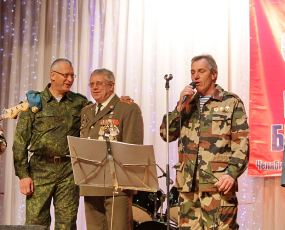 В Челябинск прошёл автопробег партии "РОДИНА"