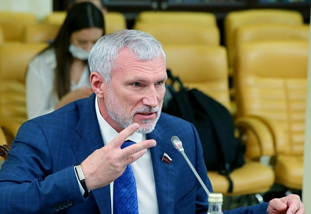 Журавлев - Life.ru: Наводку на цели нашим ракетам дают и в самом Киеве