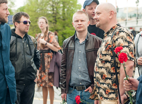 Представители "РОДИНЫ" возложили венки и цветы к могиле Неизвестного солдата, 06.05.2016