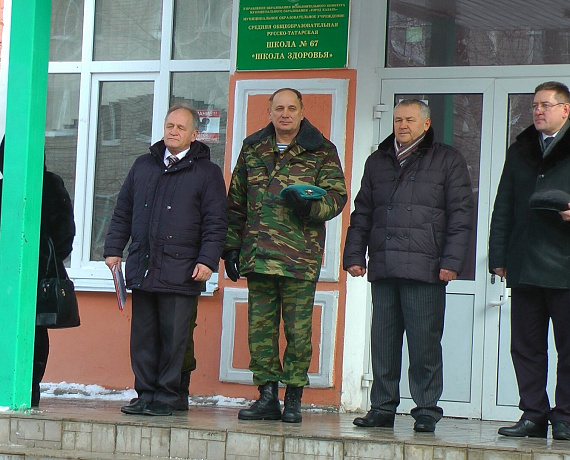 Казанские партийцы провели серию уроков мужества для молодых россиян