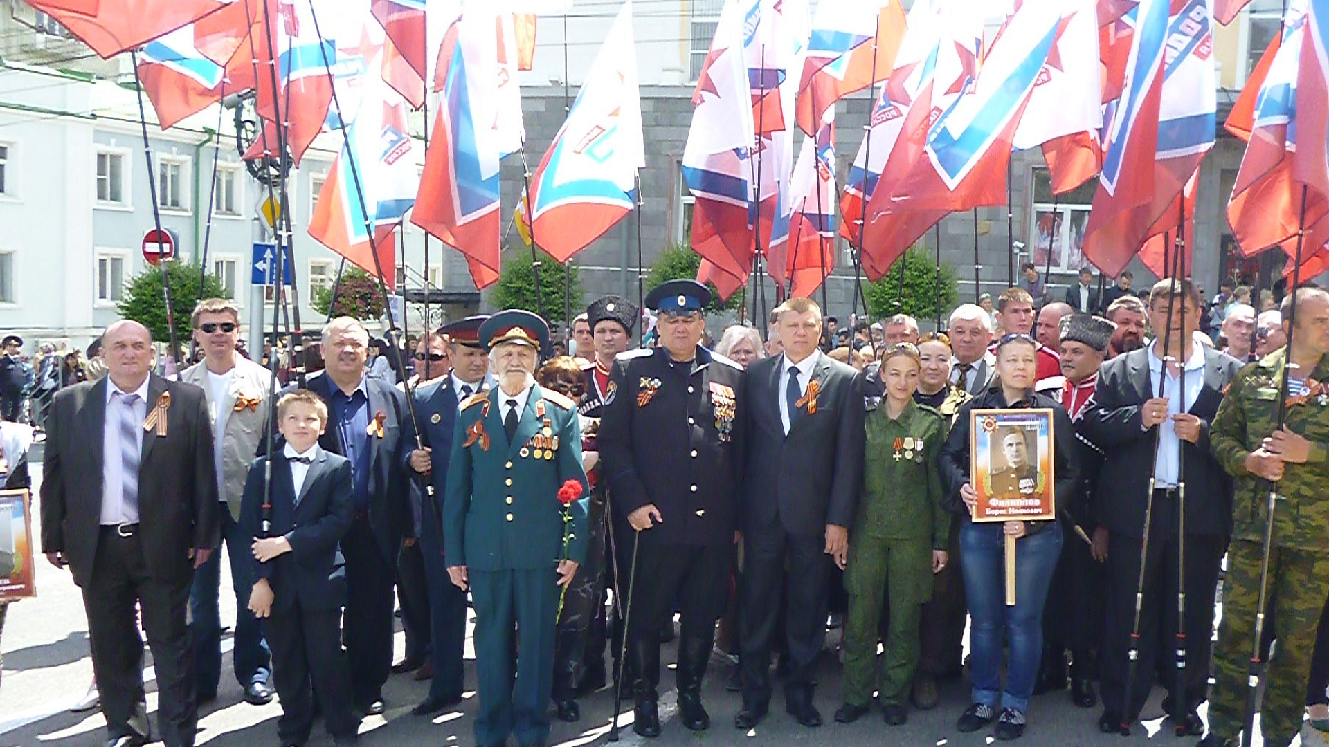 Ставропольская "РОДИНА" поздравила ветеранов и обеспечила им бесплатный проезд на такси