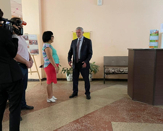 В Хабаровском крае родители детей-инвалидов рассказали Журавлеву о своих проблемах